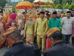 Resmi Dilantik, Wakil Bupati Boalemo Lahmudin Hambali Jalani Prosesi Adat Molo’opu