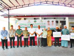 Bupati Rum Pagau Serahkan Bantuan Rp310 Juta Lewat Baznas di Momentum HUT Boalemo ke-26