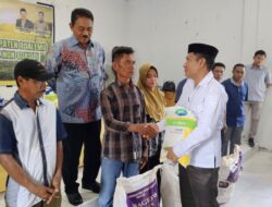 Rum Pagau Salurkan Bibit Jagung dan Pupuk, Komitmen Sejahterakan Petani Boalemo
