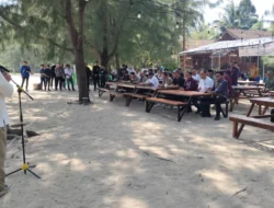 Kunjungi Boalemo, Jaksa Agung Muda Intelijen Disambut Rum Pagau di Pantai Bolihutuo