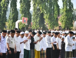 Kemarau Panjang, Pemkab Boalemo dan Masyarakat Gelar Sholat Istisqa