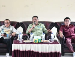Sekolah Rakyat Wonosari Terima 20 Kontainer Meja-Kursi
