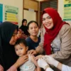 Bulan Imunisasi, Kadinkes Sutriyani Lumula Ajak Orang Tua Lengkapi Imunisasi Anak