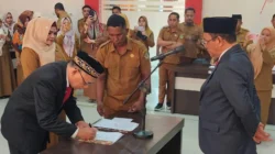 Bupati Rum Pagau Lantik dr. Roni Imran Jadi Direktur RSUD Clara Gobel, Sutriyani Lumula Kembali Fokus di Dinkes
